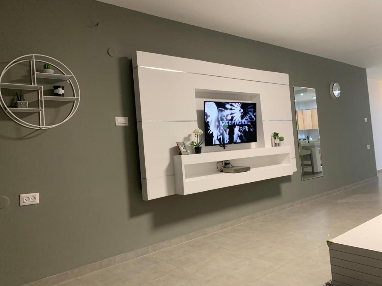 Spat Apartments Бат-Ям Экстерьер фото