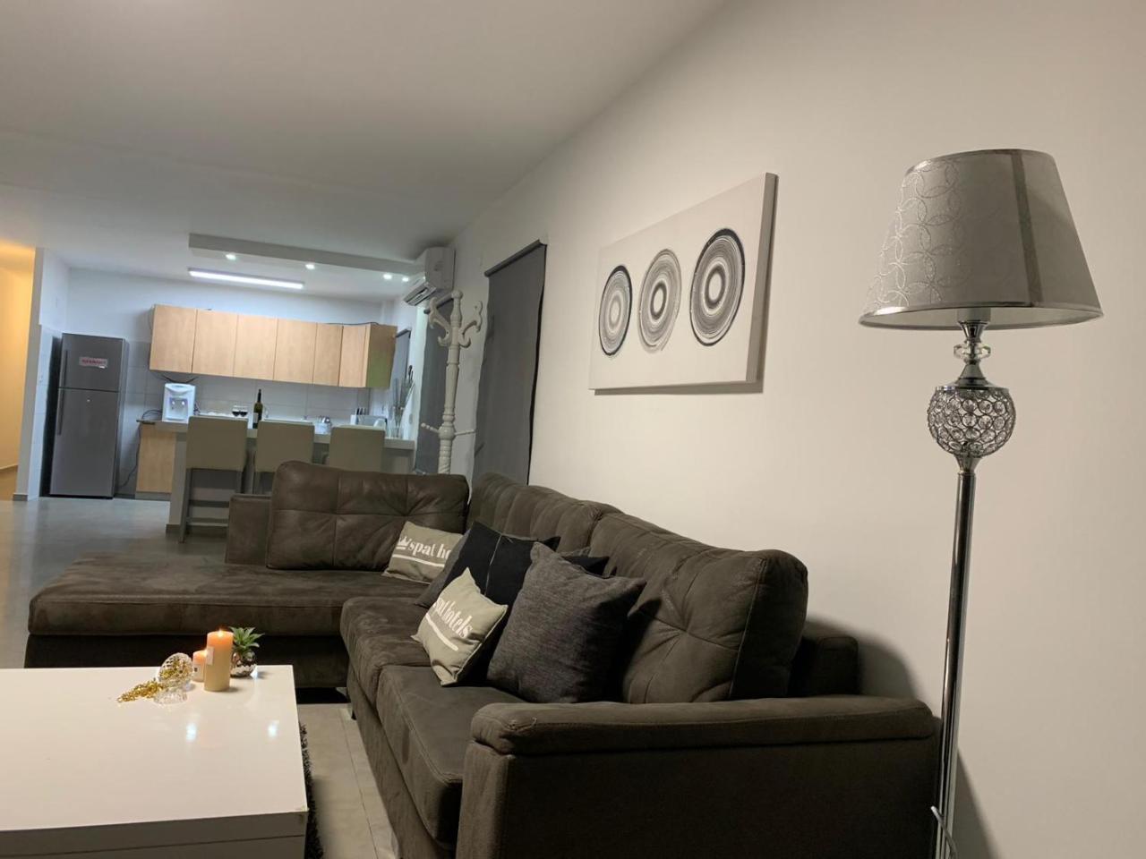 Spat Apartments Бат-Ям Экстерьер фото