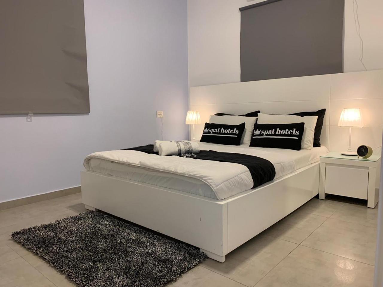 Spat Apartments Бат-Ям Экстерьер фото