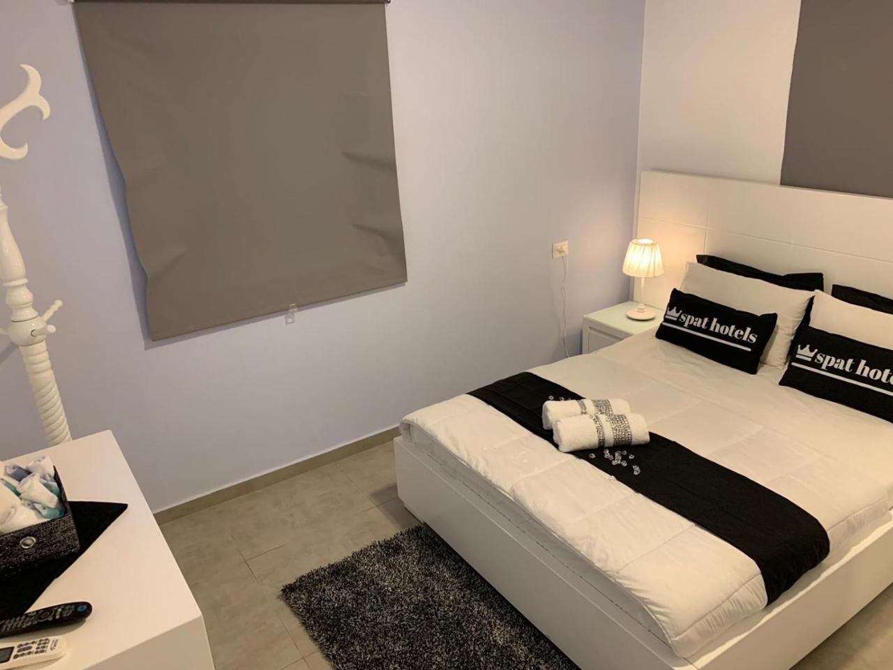Spat Apartments Бат-Ям Экстерьер фото