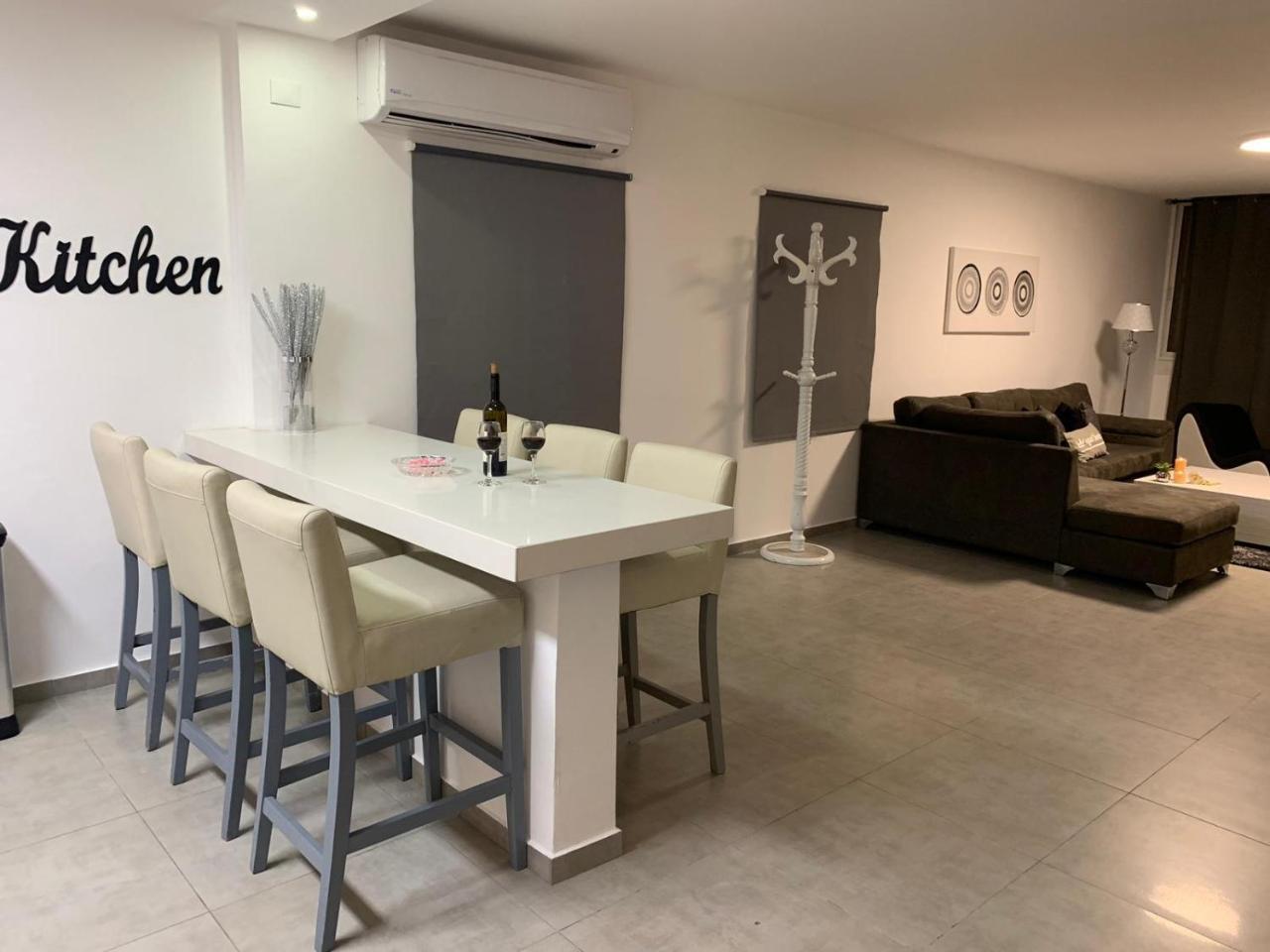 Spat Apartments Бат-Ям Экстерьер фото
